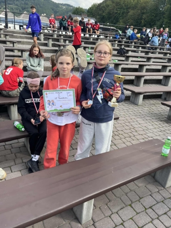 af9313cc-2e59-4d6b-a1f9-f896c06e6263