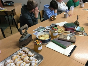 d1315852-5fe6-4e67-9bc4-187953682289