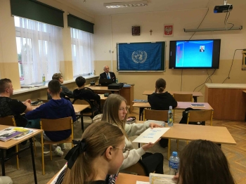 987ee4dd-504b-4296-b986-1663581862f7