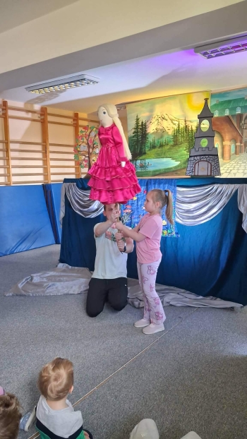 a891ccb5-8d24-4e4d-b2be-63d15145fd4b