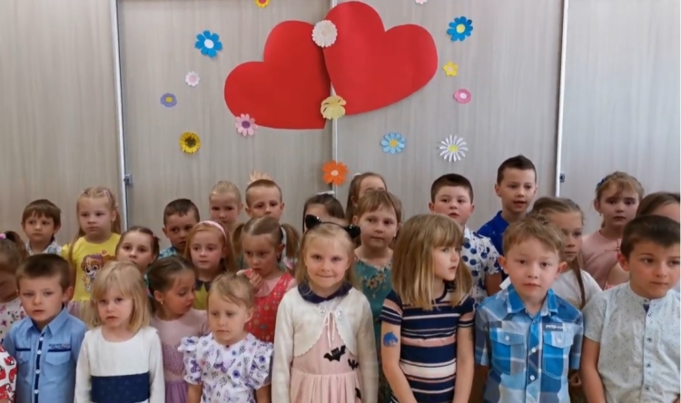 Dzień Mamy i Taty - Zespół Szkolno-Przedszkolny nr 1 w Ptaszkowej